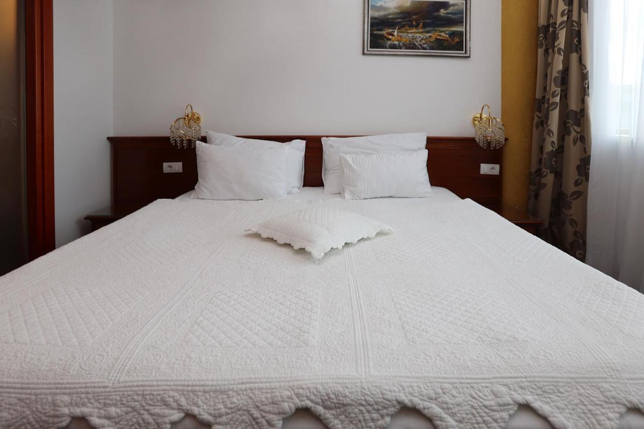 Apart-Hotel Integra Banyaluka Dış mekan fotoğraf