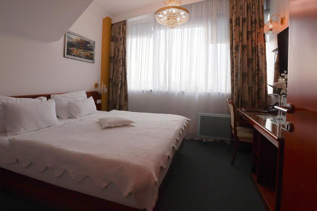Apart-Hotel Integra Banyaluka Dış mekan fotoğraf