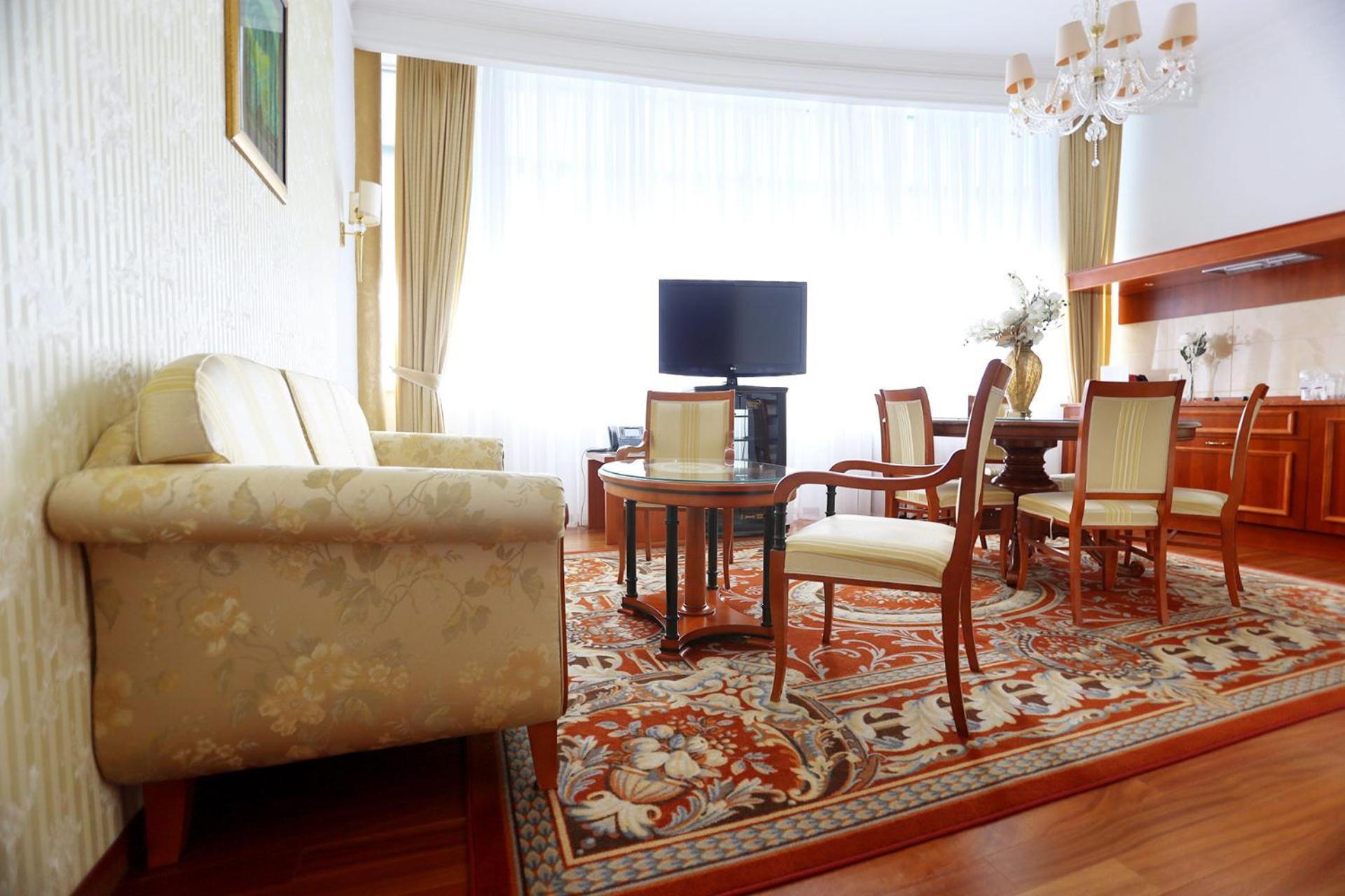 Apart-Hotel Integra Banyaluka Dış mekan fotoğraf