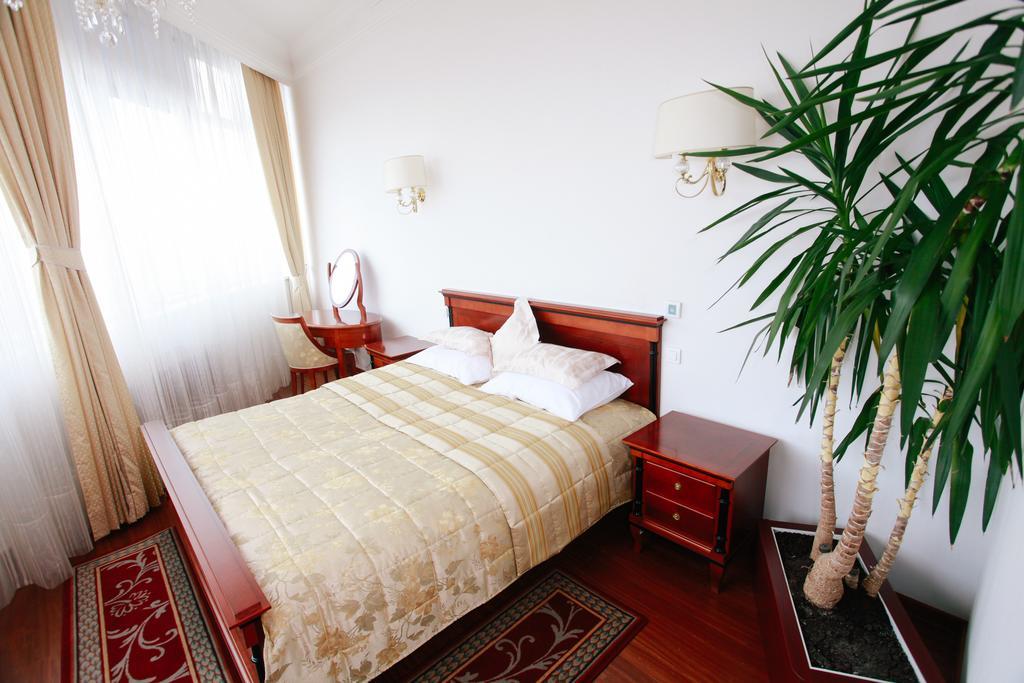 Apart-Hotel Integra Banyaluka Oda fotoğraf